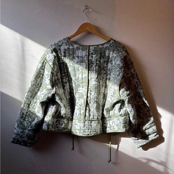 Floral Green Quilted Jacket - Picture 12 of 12